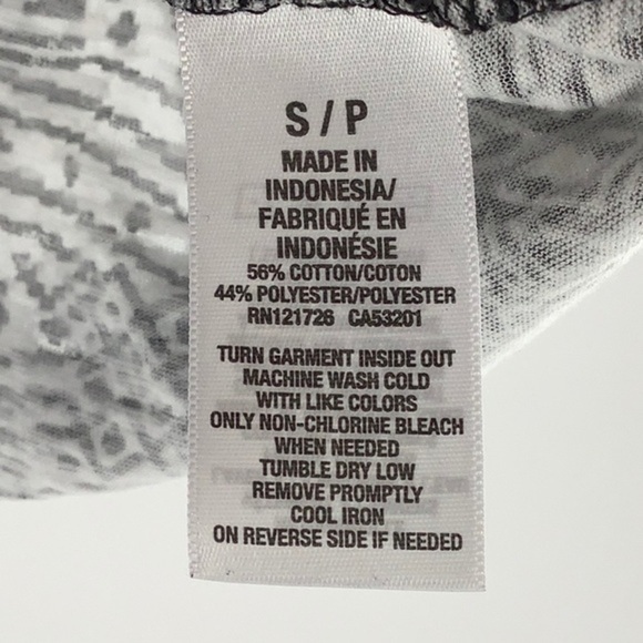 AEROPOSTALE Geometric tribal short sleeve crop top - Picture 5 of 9